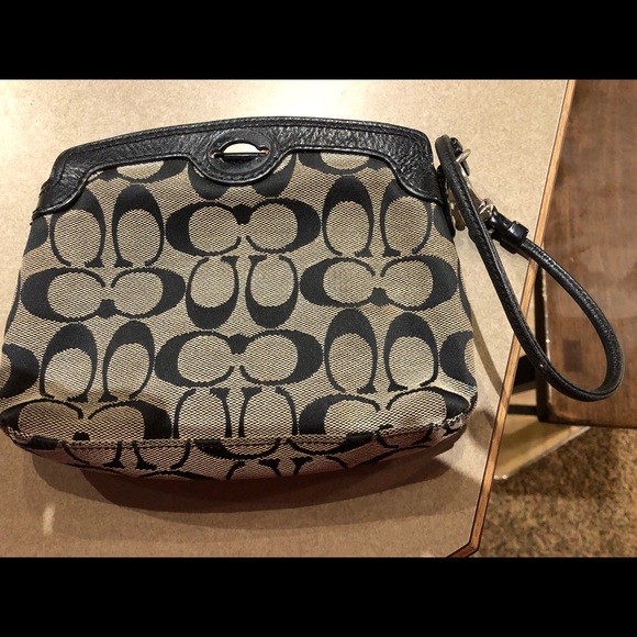 Coach Wristlet - Picture 1 of 3